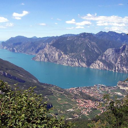Casa Di Nin Apartamento Torbole Sul Garda Exterior foto